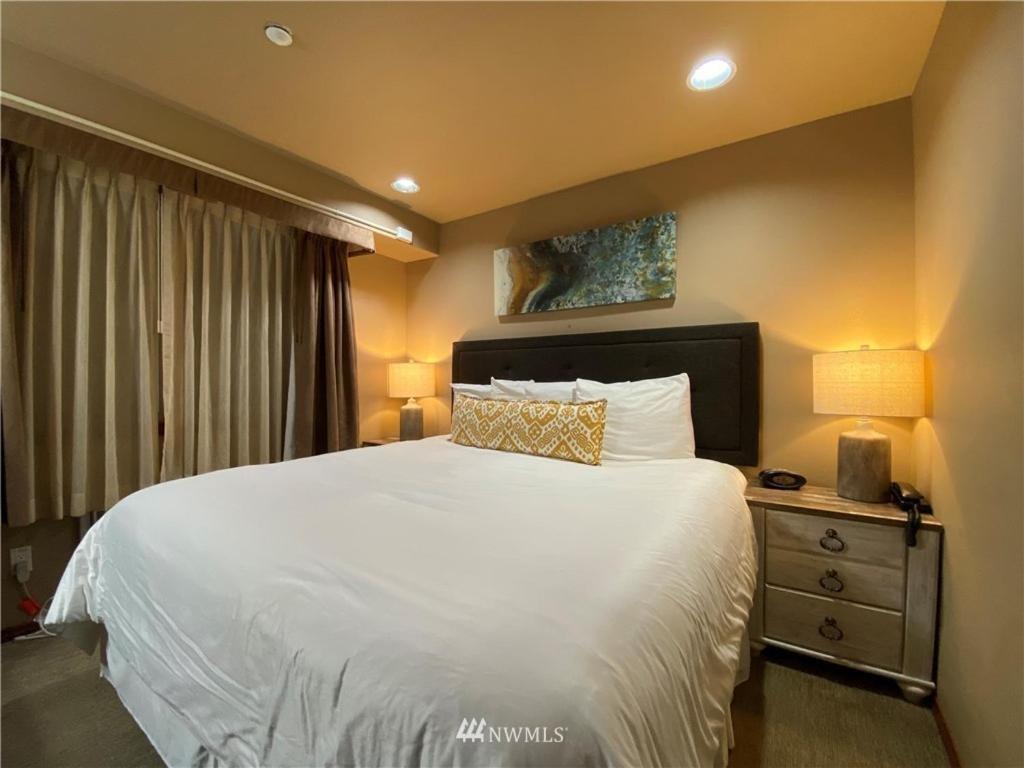 Grandview Lake Chelan- Waterfront View, Pool, Hot Tub, Golf, 1 Min To Downtown Экстерьер фото