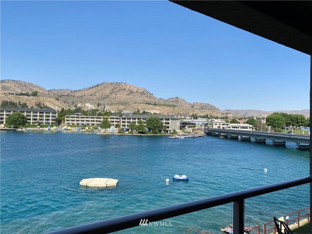 Апарт отель Grandview Lake Chelan- Waterfront View, Pool, Hot Tub, Golf, 1 Min To Downtown Экстерьер фото